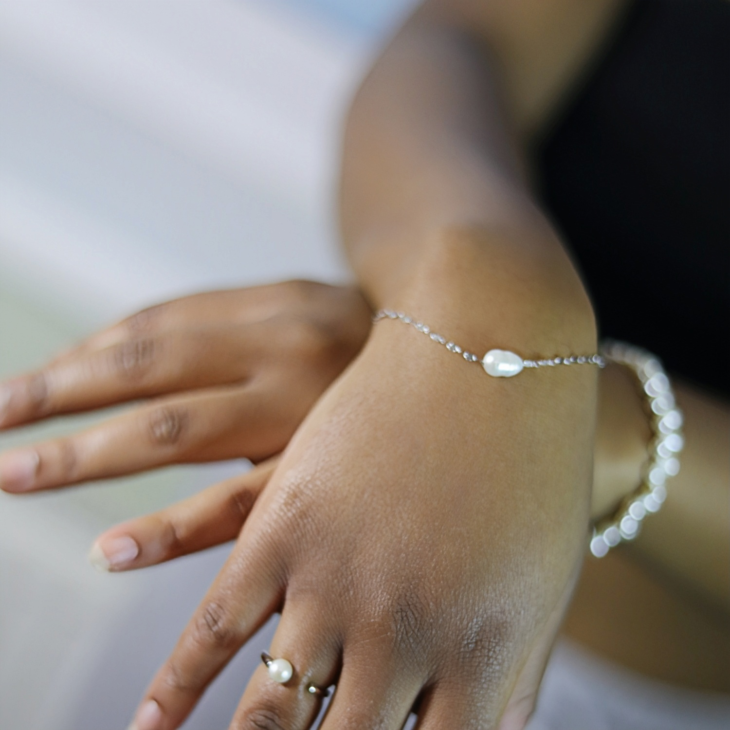 Gleam Pearl Chain Bracelet