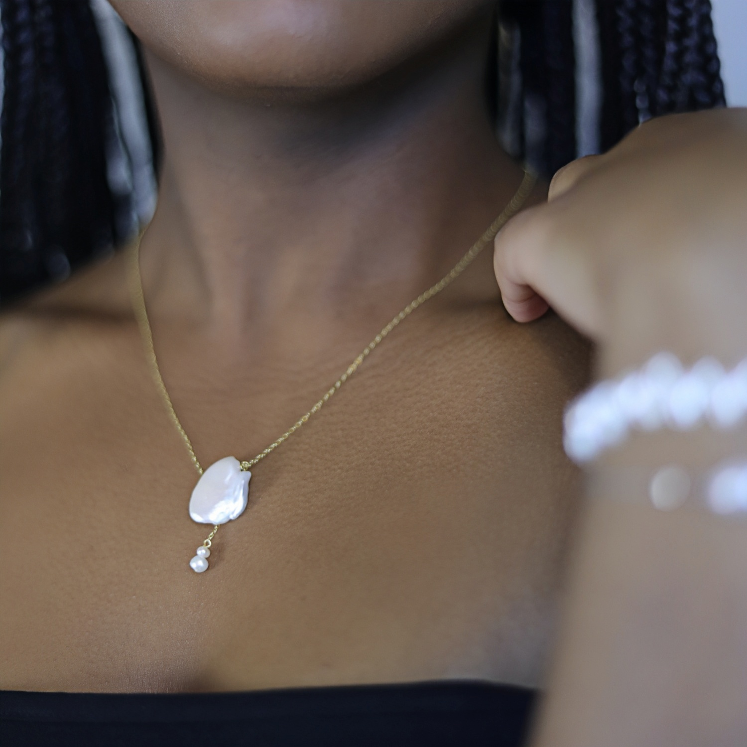 Aurora Baroque Glow Necklace